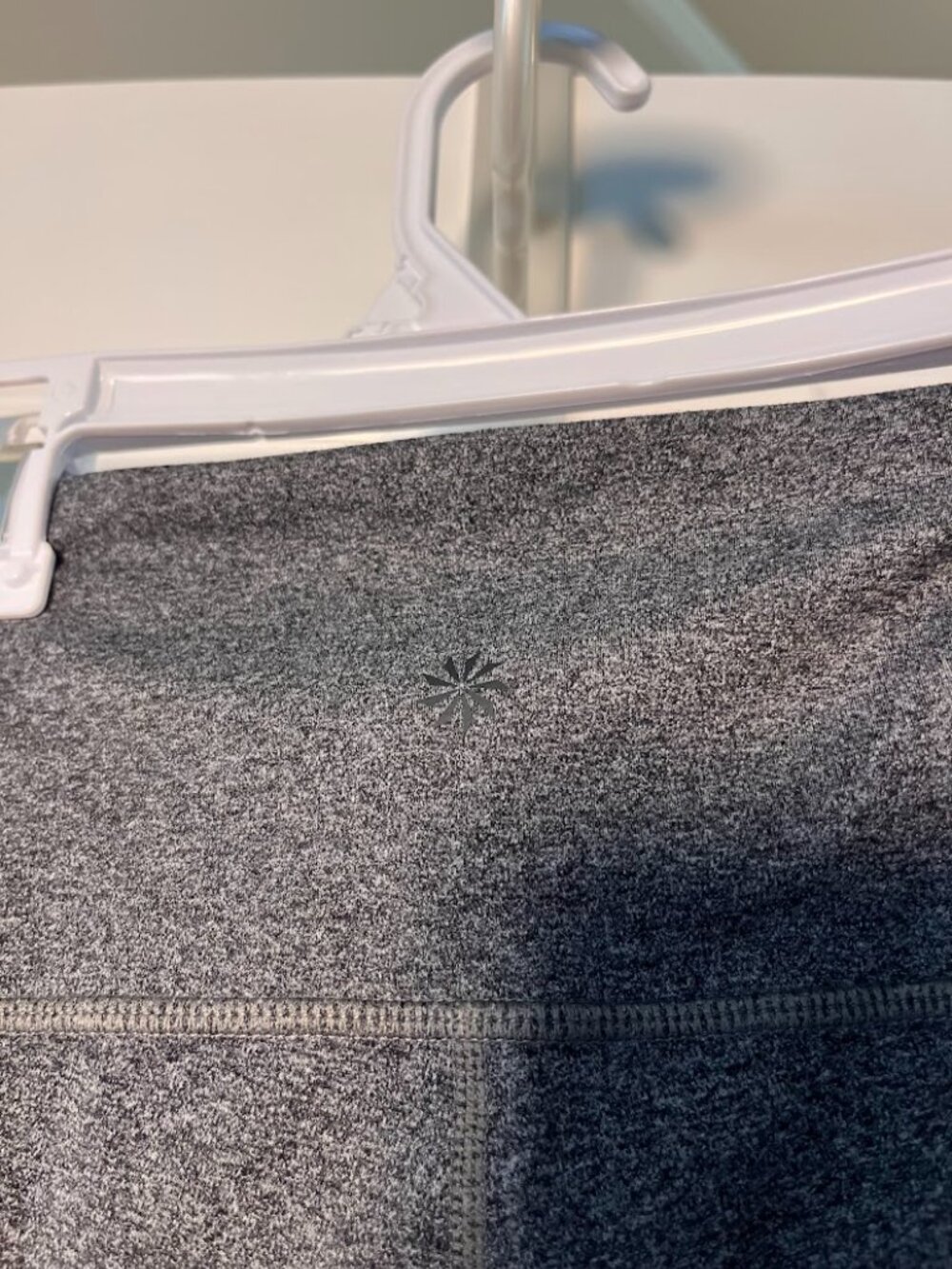 Athleta Salutation Stash Pocket 7/8 Leggings XS Charcoal Gray Powervita Yoga - Picture 6 of 10
